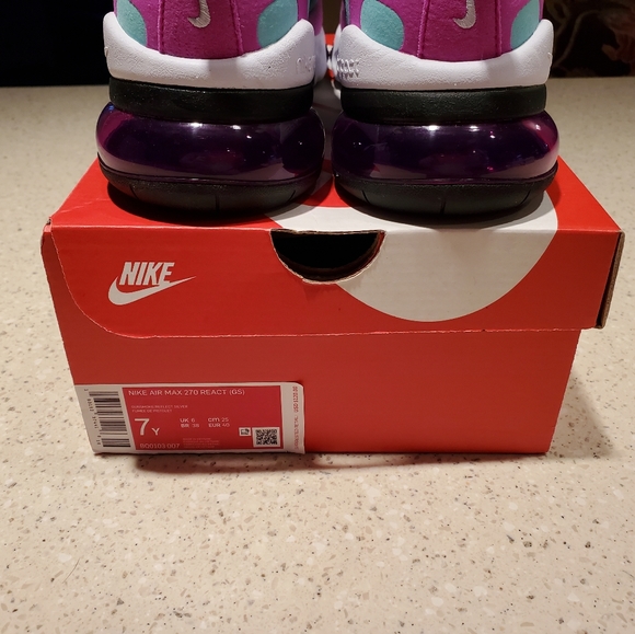 🆕️ Nike Air Max 270 React - Picture 9 of 12